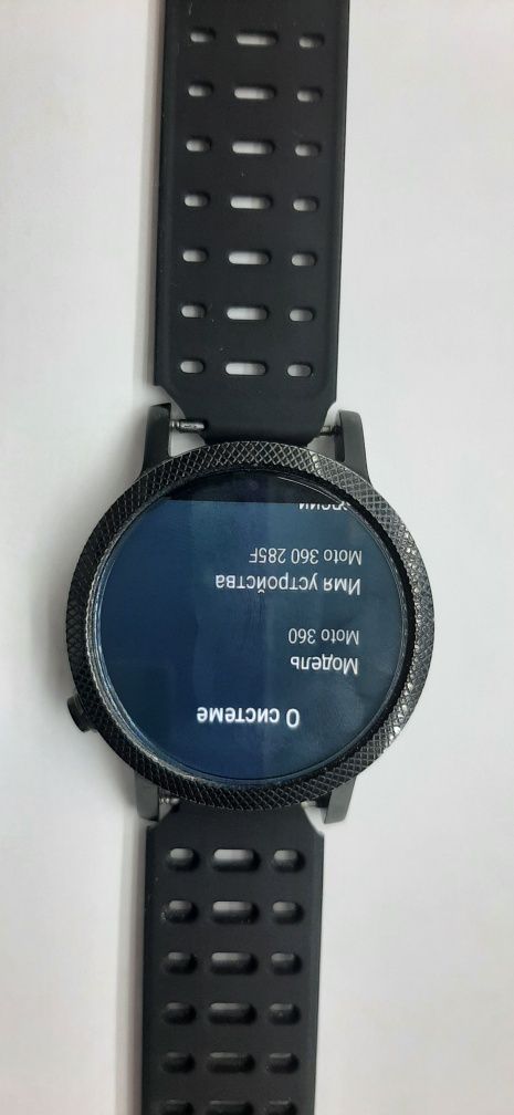 Продам smart годинник Motorola moto 360 285f