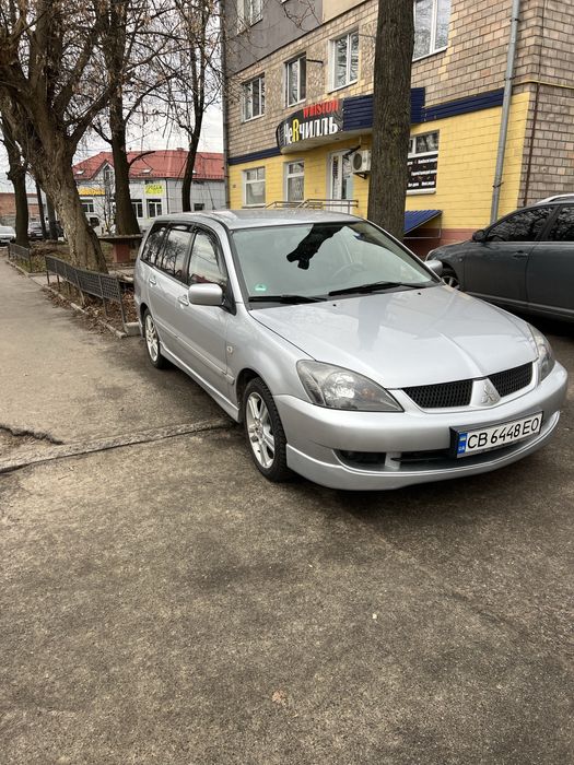 Mitsubishi Lancer.  В відмінному стані.