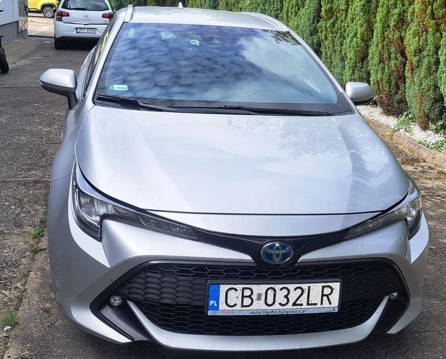Toyota Corolla TOYOTA Corolla TS Kombi 18- Corolla 1.8 Hybrid C Rok produkcji:2020