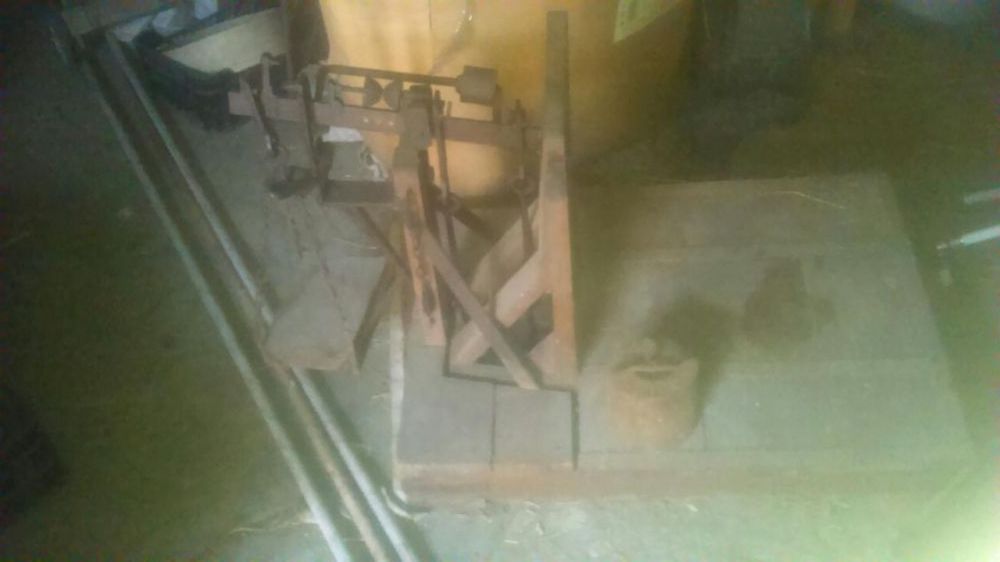 Stara zabytkowa waga szalowa