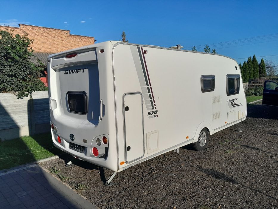 Swift charisma 2011 kemping 6osob