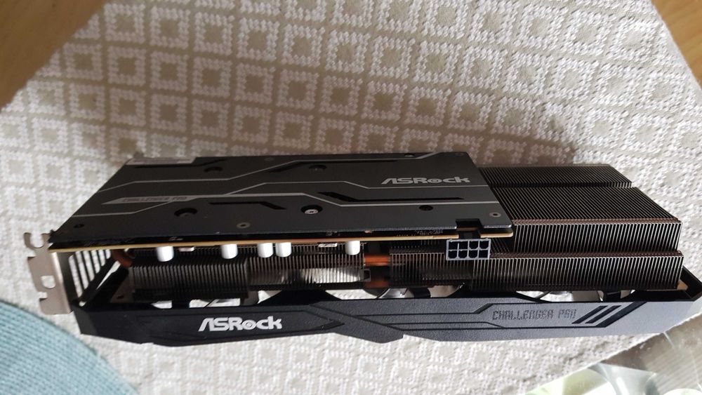 Uszkodzone GPU firmy ASROCK model  RX 5600XT - CLP 6G0