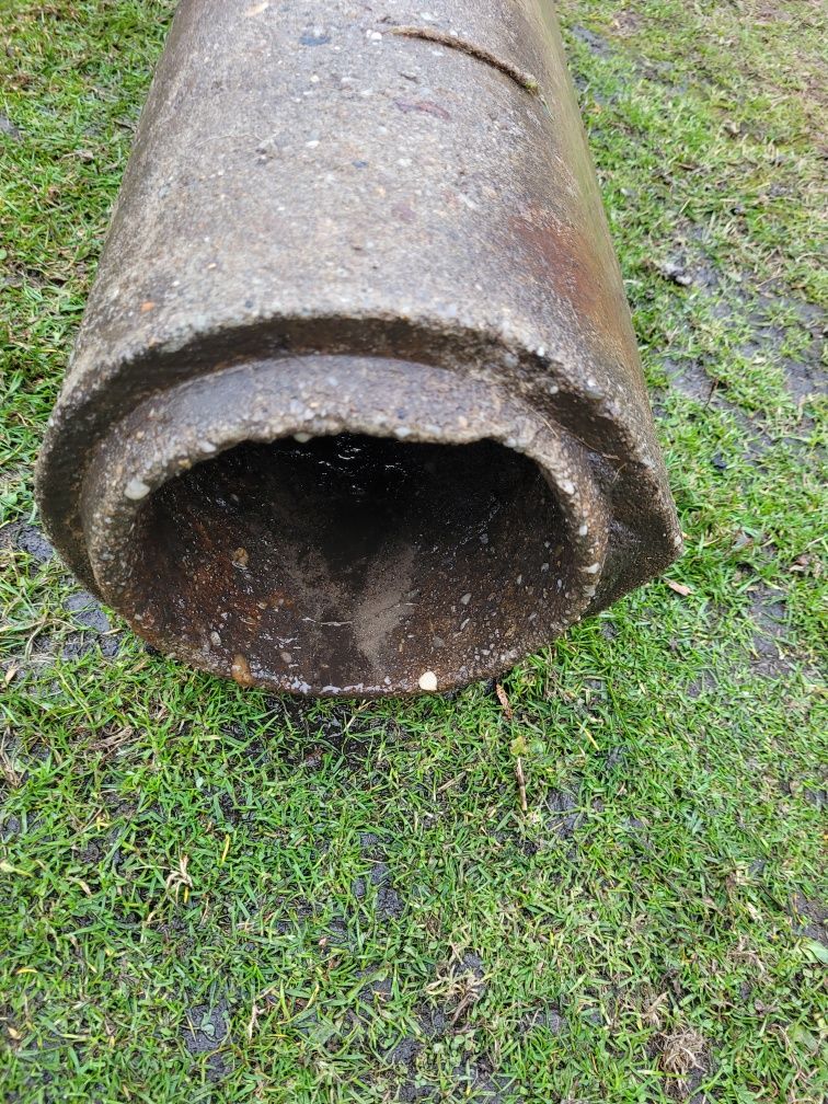 Rura betonowa 14 cm średnica wewnetrzna i długość  70 cm