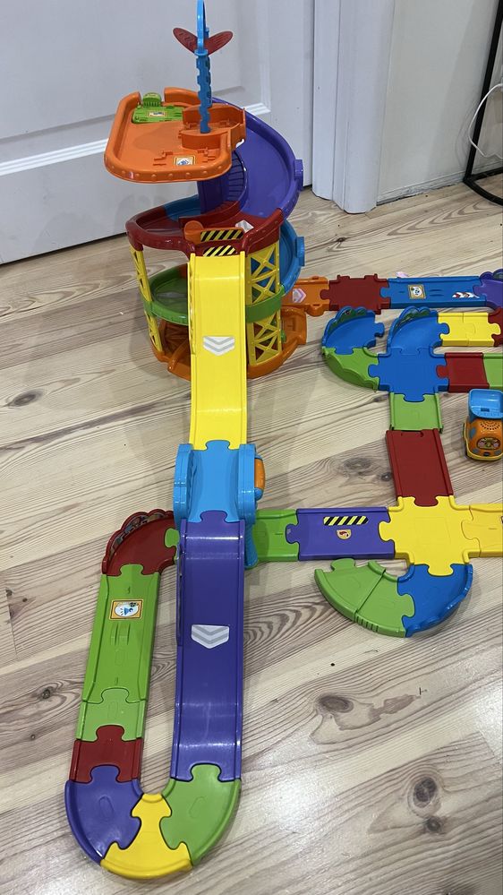 Tot tut autka Vtech zestaw zjezdzalnia, tor, 3 autka