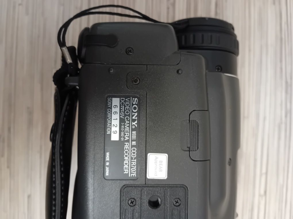 Kamera analogowa Sony Video Hi8 CCD-TR707E PAL