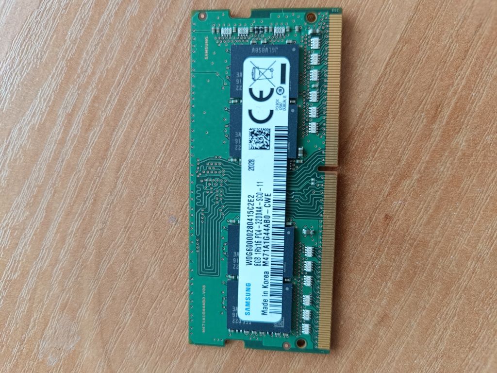 Pamięć RAM sodimm DDR 4 marki Samsung  8 GB 3200 mhz