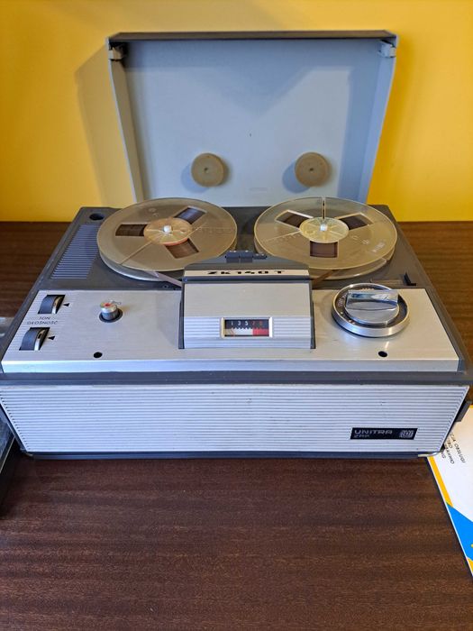 Magnetofon ZK140T (UNITRA) sprawny + taśmy, mikrofon