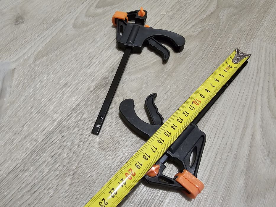 Струбцина швидкозатискна/Затискач