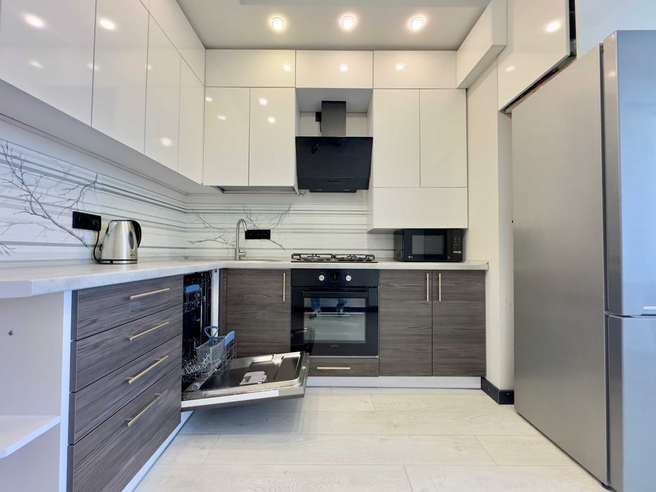 Оренда 1-кімнатної квартири з гардеробом у новобудові ЖК «Plus»