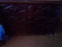 comoda vintage e mesas de cabeceiras