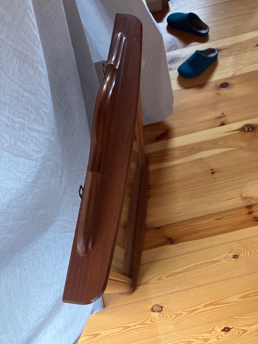 Lustro, rustykalne, PRL, modernistyczne, retro