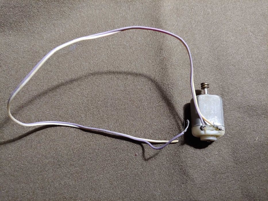 Продам коллекторный моторчик