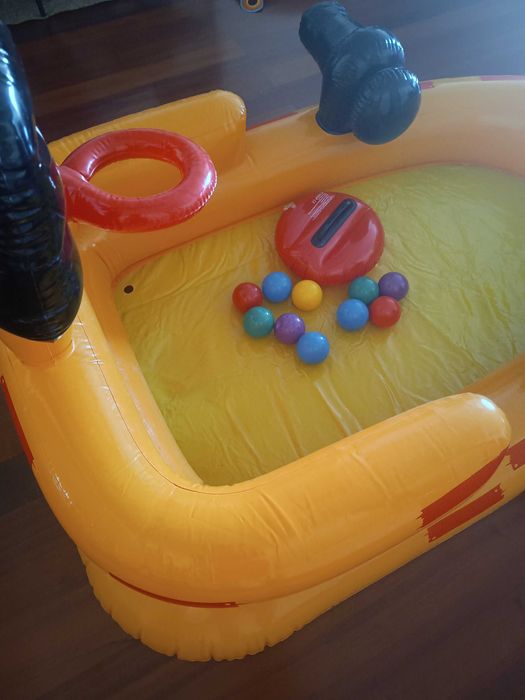 Barco Insuflável Pirata para crianças