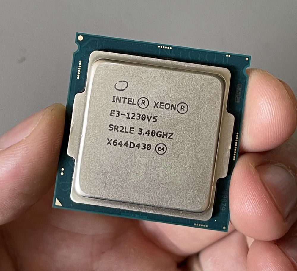 Чотирьохядерний процесор Xeon Е3-1230V5