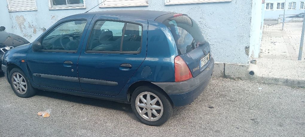 Renault Clio troca/venda