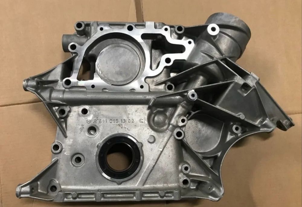 Крышка двигателя передняя CDI OM 611 612 646 Mercedes A6110151302