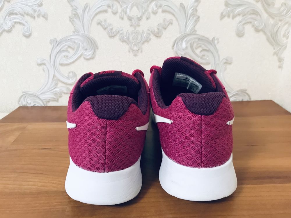 Жіночі літні кросівки Nike