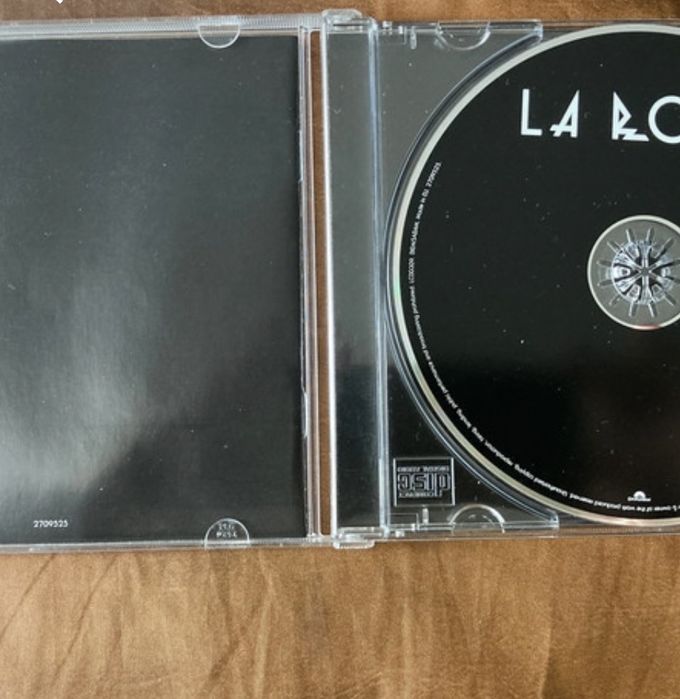 Cd La Roux.  Excelente estado