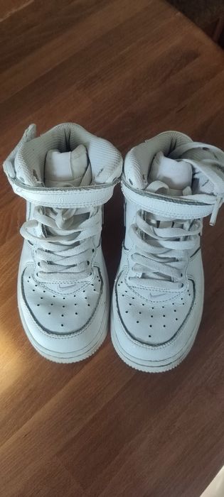 Продам демі черевики хайтопи Nike