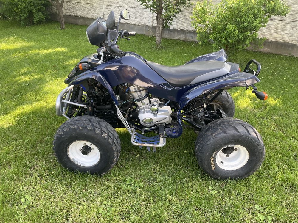 Продам квадроцикл 200кубів