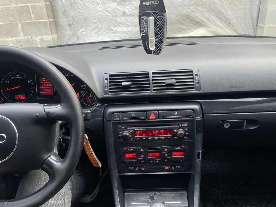 Продам Ауді А4(В6)