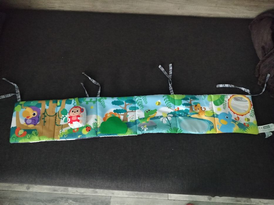 Ochraniacz edukacyjny do łóżeczka