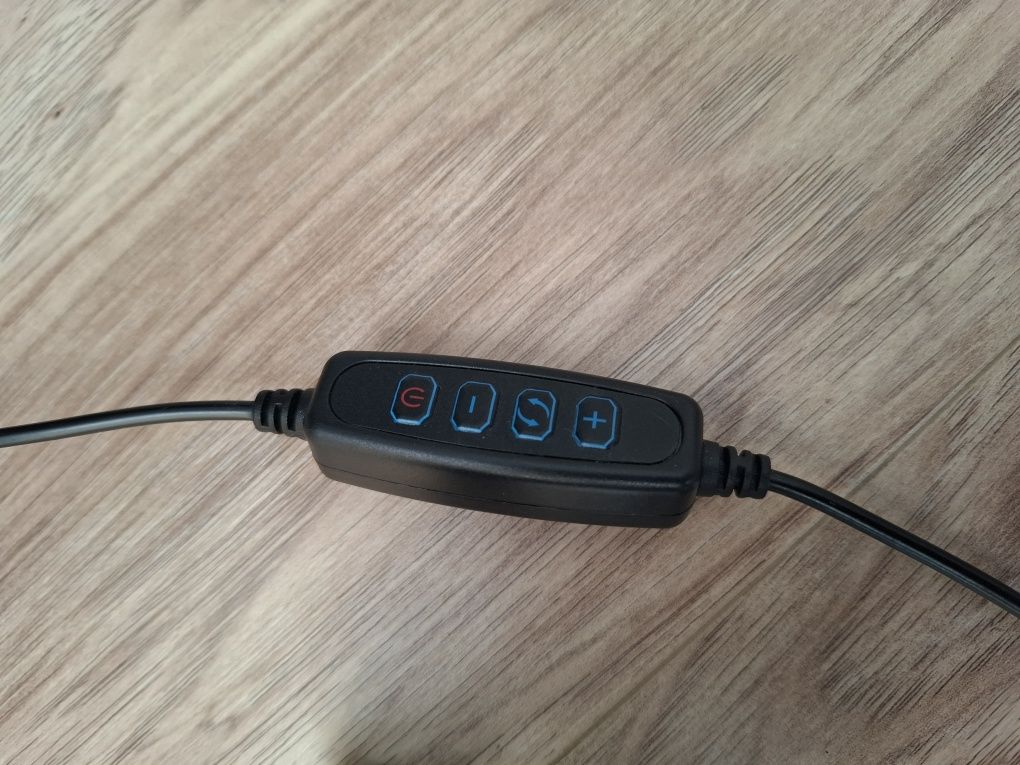 Lampka biurkowa książkowa led trzy barwy światła klips USB Czarna