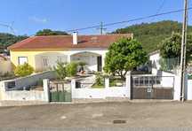 Quarto de moradia, em Lousa, Loures