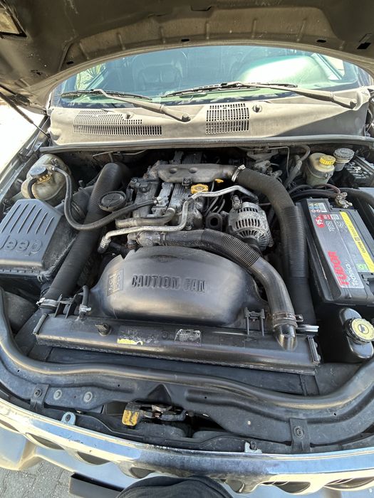 Jeep Grand Cherokee 3.1 caixa manual