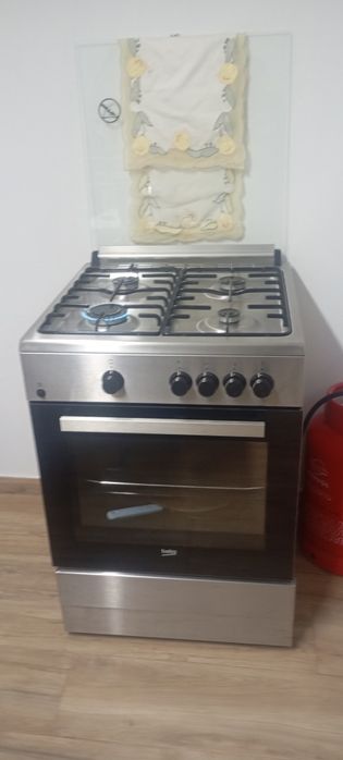 Vendo Fogão a gás semi novo
