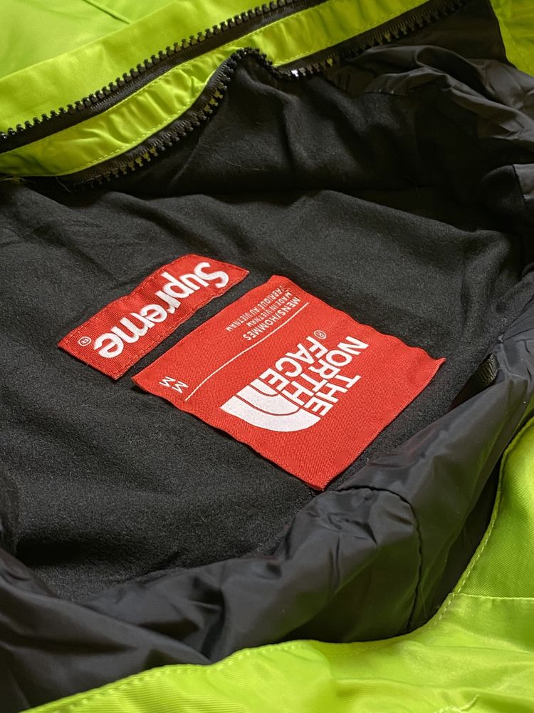 Вітровка / куртка Supreme х The North Face S Logo Mountain Jacket Lime