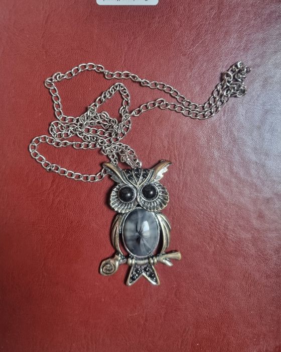 Długi naszyjnik sowa