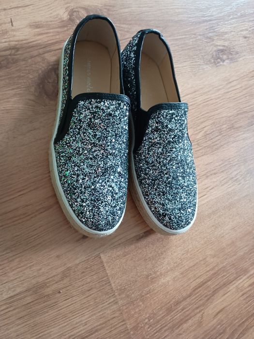 Barcelony damskie NOWE 38