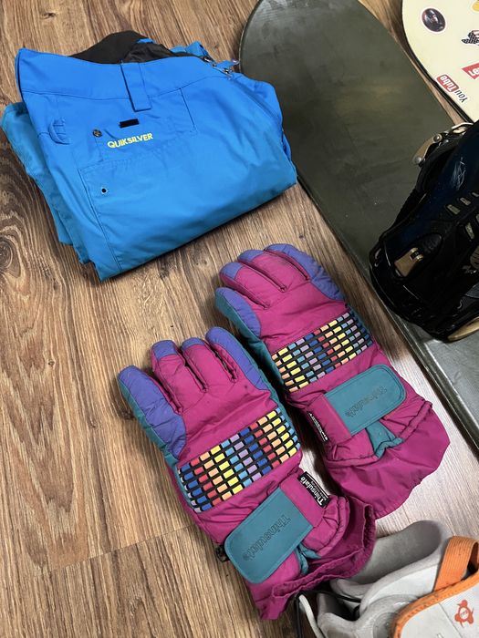 Продам одним комплектом 2 Сноуборди