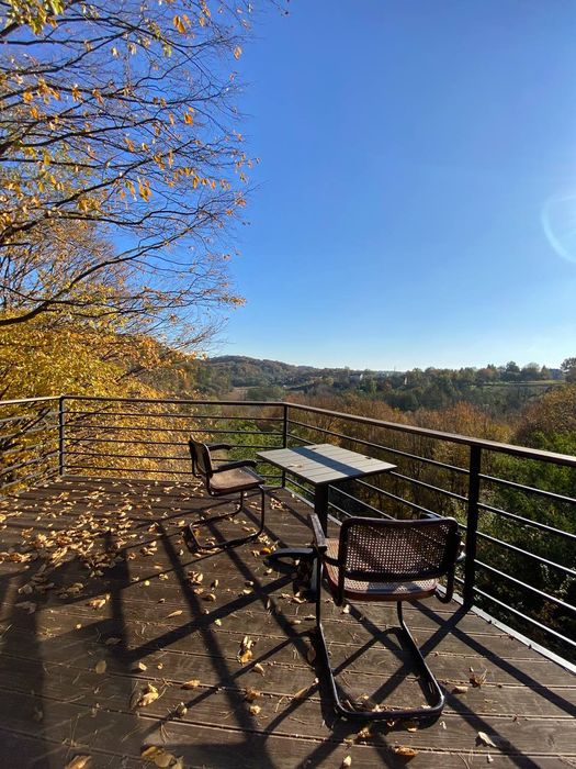 Оренда 2 поверхового видового будинку біля Львова