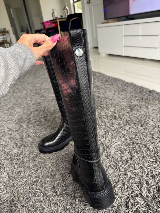 Чоботи ZARA, в жокейському стилі.