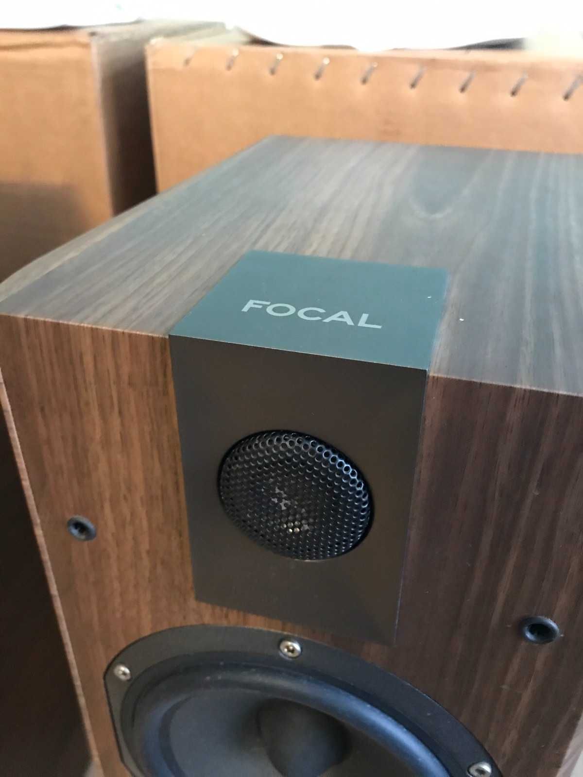 Focal Chorus 714 Walnut