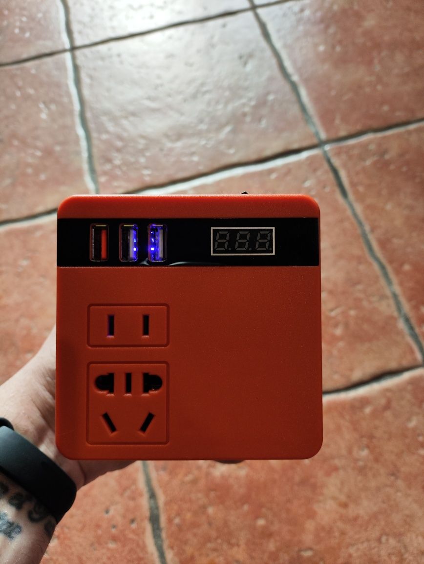 Аккумуляторный инвертор напряжения Техас TAOE-IN300/120ват/USB/по АКБ