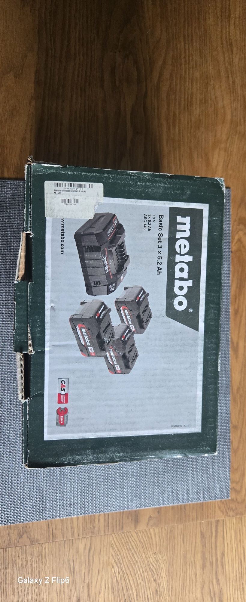 Zestaw bateri wraz z ładowarka Metabo