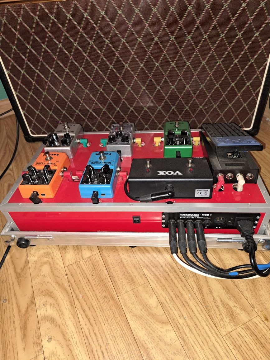 Vox AC30C2 Custom+Pedalboard