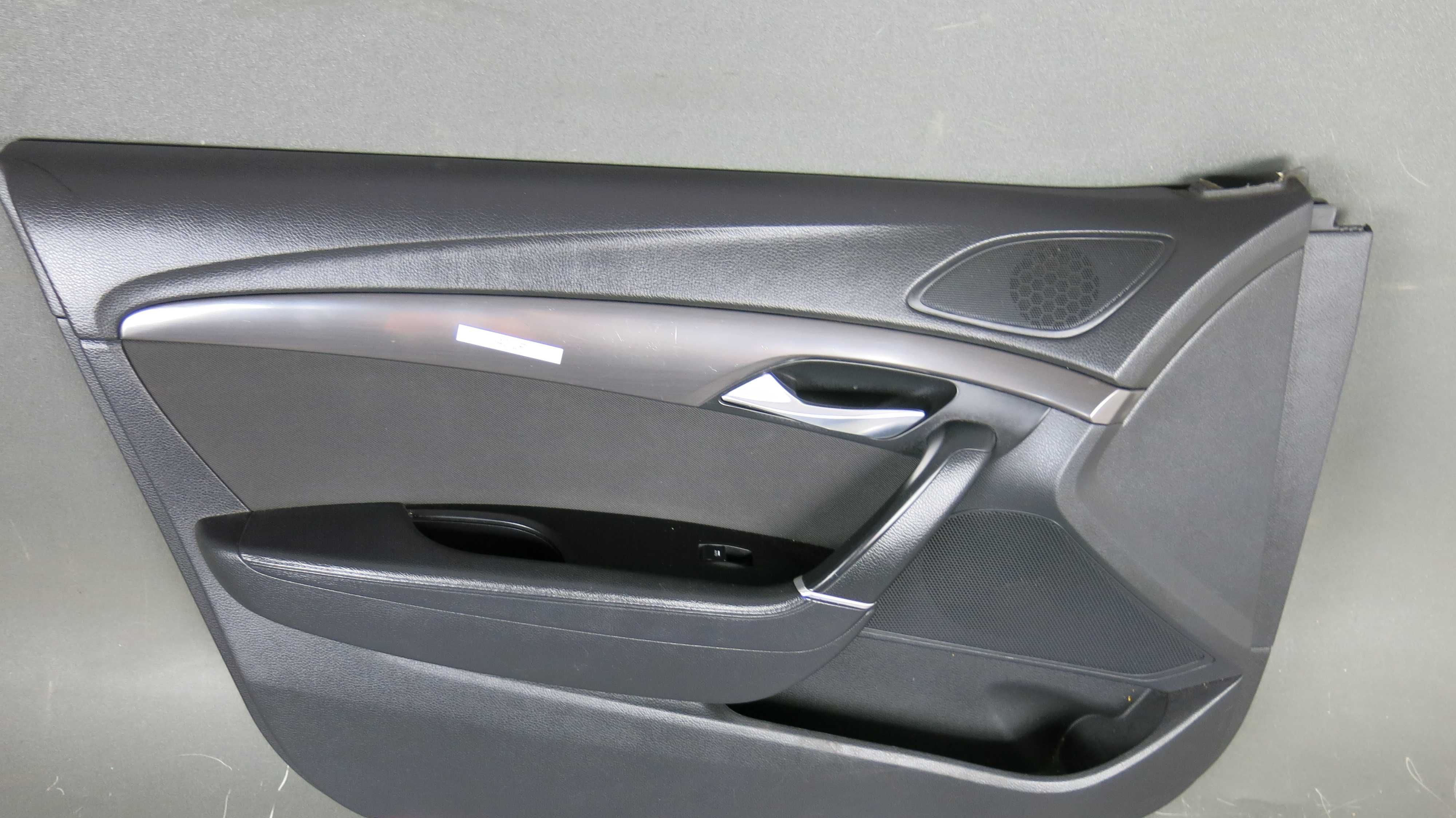 Hyundai I40 tapicerka drzwi kierowcy boczek