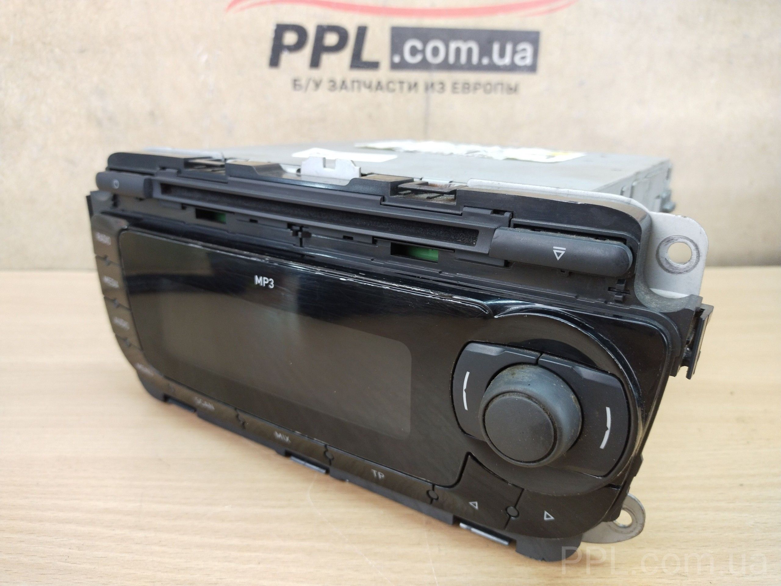 Seat Leon II 2009-2012 автомагнитола магнитола радио CD MP3 1p0035153b