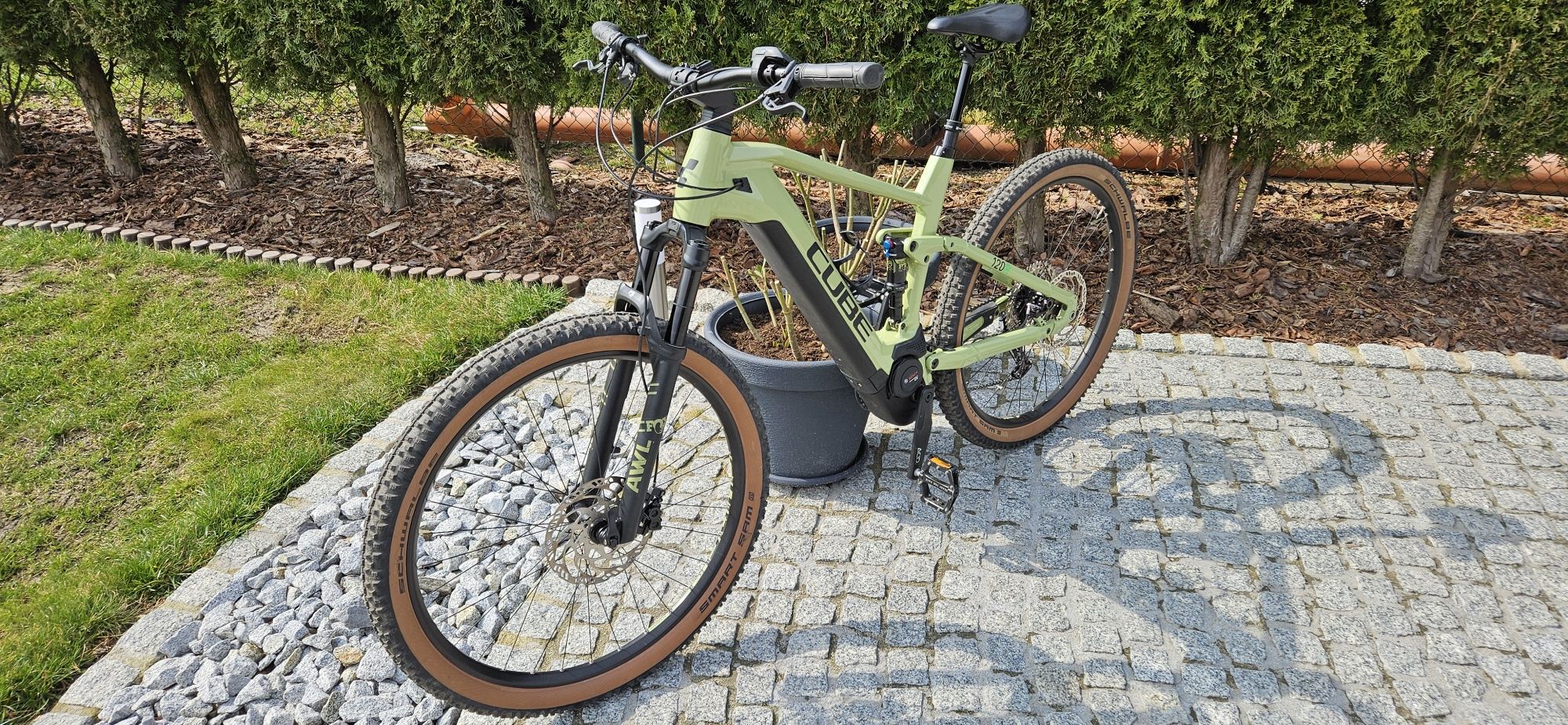 Rower elektryczny Cube Stereo race XL