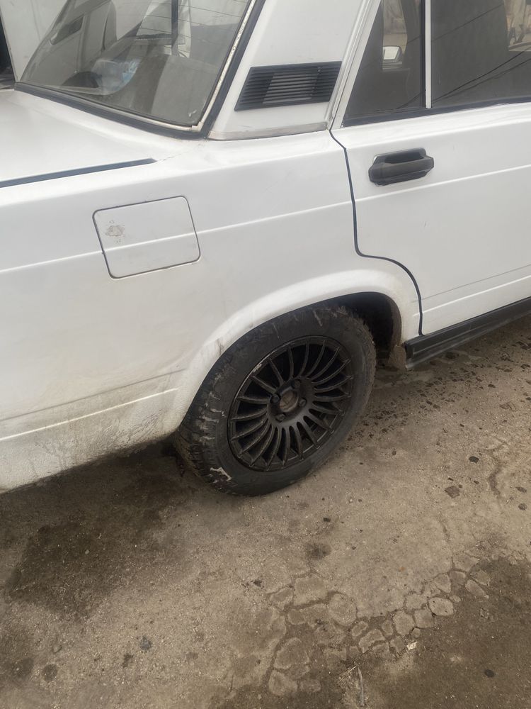 Продам срочно Титаны r14 185