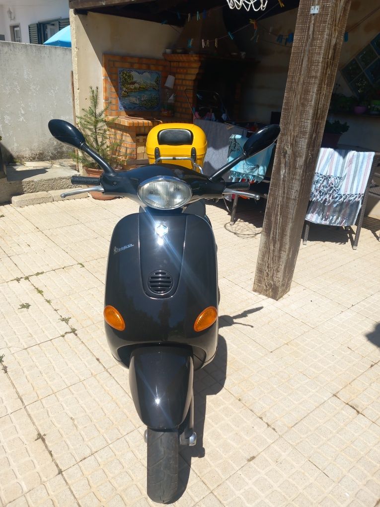 Vendo piaggio vespa et4 125cc