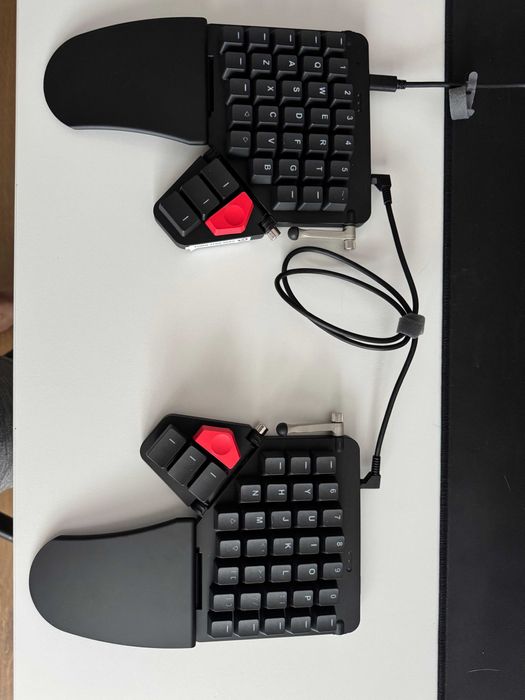 Ergonomiczna Klawiatura - ZSA Moonlander