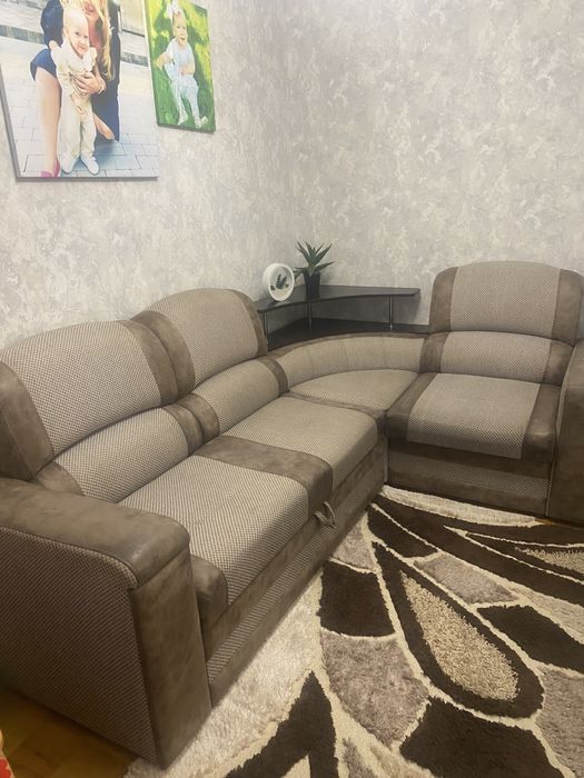 Продаємо диван в гарному стані розкладний