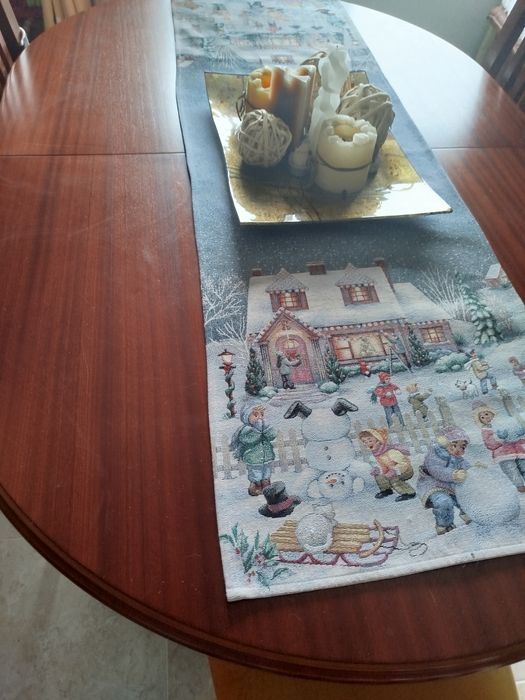 Moveis de sala aparador 100€ móvel 150€ mesa 50€