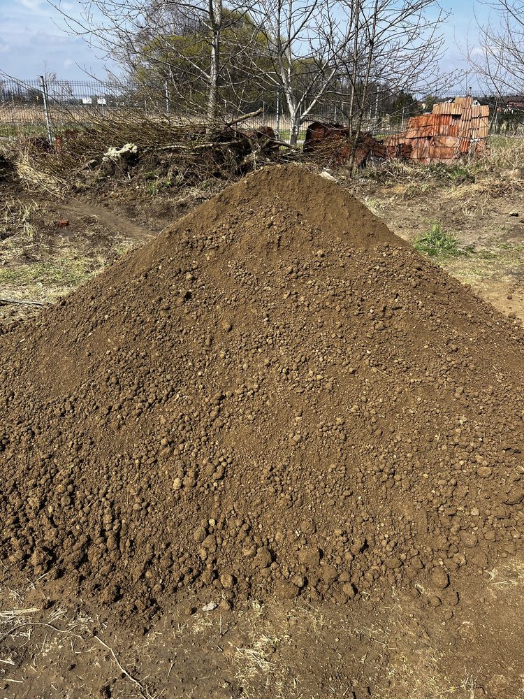 Usługi transportowe ziemia kamień fundament