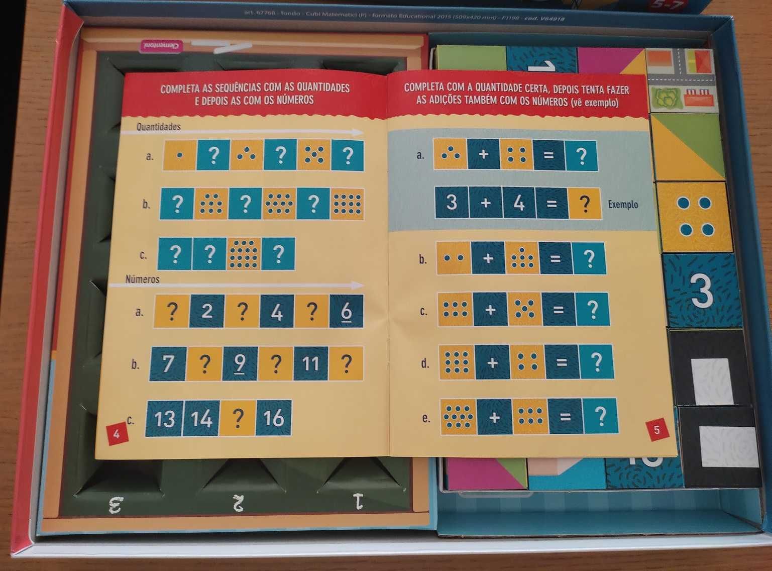 Jogo educativo "Cubos Matemáticos" da Clementoni